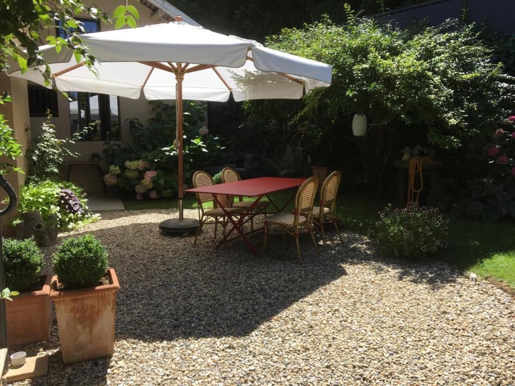 Cote Jardin, Chambres D'Hotes B&B Le Pont-de-Beauvoisin Eksteriør bilde